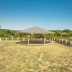 Luxury, Private Pool, Sauna, Beach!