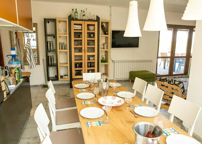 Luxury, Private Pool, Sauna, Beach! * Баня