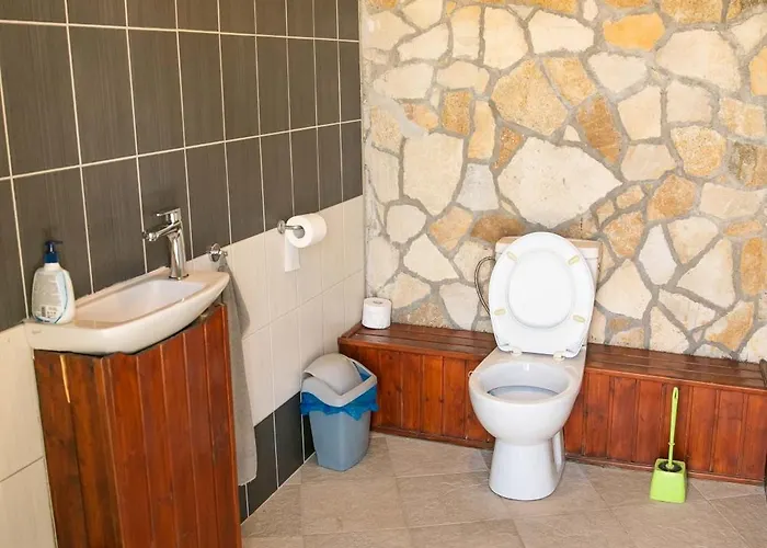 Luxury, Private Pool, Sauna, Beach!