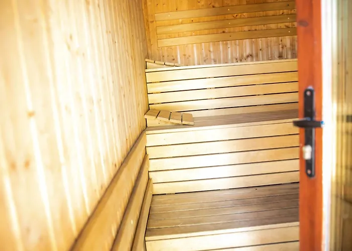 Luxury, Private Pool, Sauna, Beach!