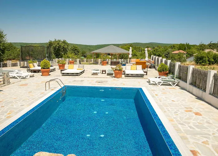 Luxury, Private Pool, Sauna, Beach! * Banya (Burgas)